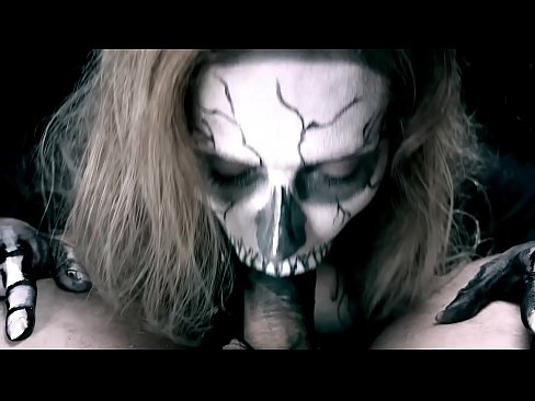 ❤️ Demon merch sugno ceiliog gyda'i geg du a llyncu cum. ☑Porno ar cy.hotpornphotos.ru ❤